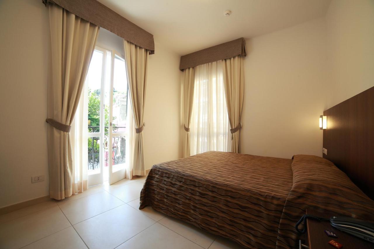 Hotel Margherita Μοντερόσο αλ Μάρε Εξωτερικό φωτογραφία