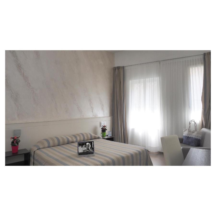 Hotel Margherita Μοντερόσο αλ Μάρε Εξωτερικό φωτογραφία