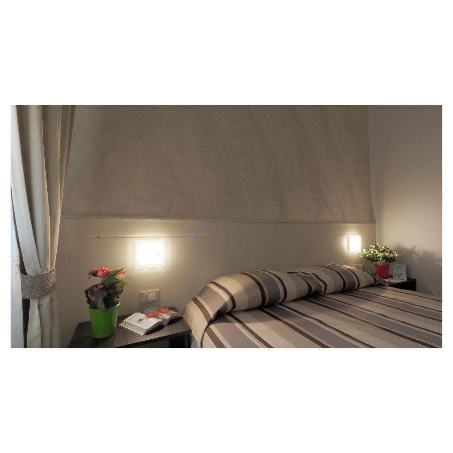 Hotel Margherita Μοντερόσο αλ Μάρε Εξωτερικό φωτογραφία