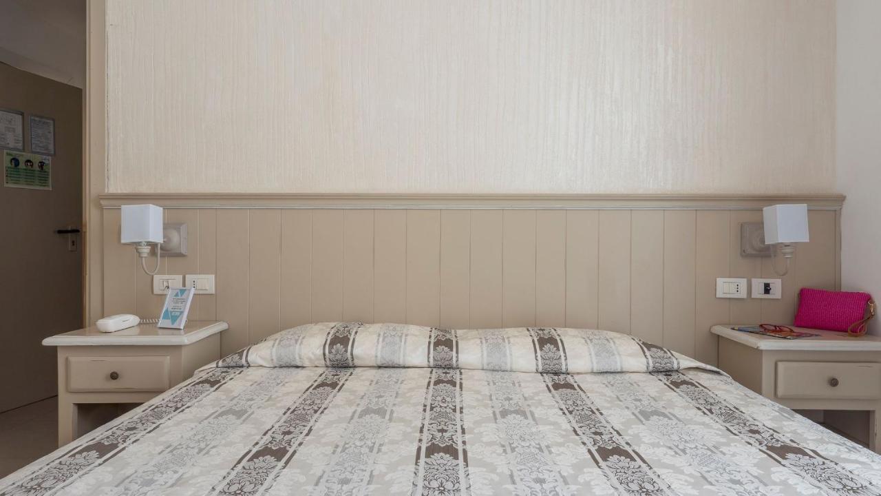 Hotel Margherita Μοντερόσο αλ Μάρε Εξωτερικό φωτογραφία